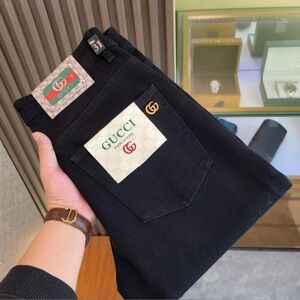 Gucci Men's Jeans in Classic Black